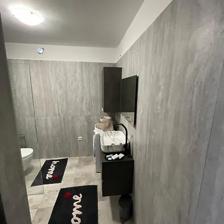Apartament Karla *