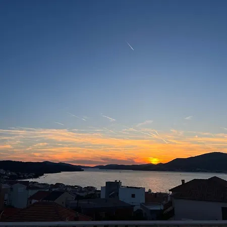 Karla Apartament Trogir